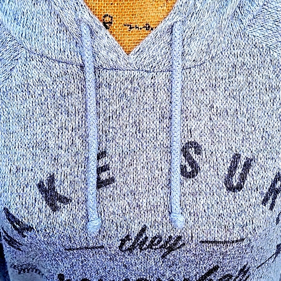 NWT Y2K The Hunger Games "Make Sure They Remember You" Exclusive Hooded Sweater - Picture 11 of 17